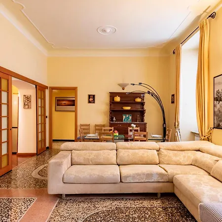 Graceful Center - Happy * Γένοβα